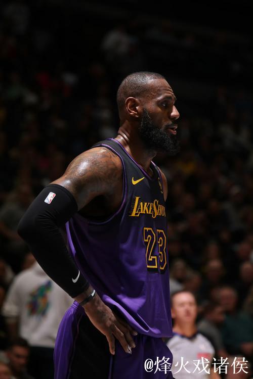 季前赛-湖人詹眉缺阵负森林狼 布朗尼6投1中表现低迷